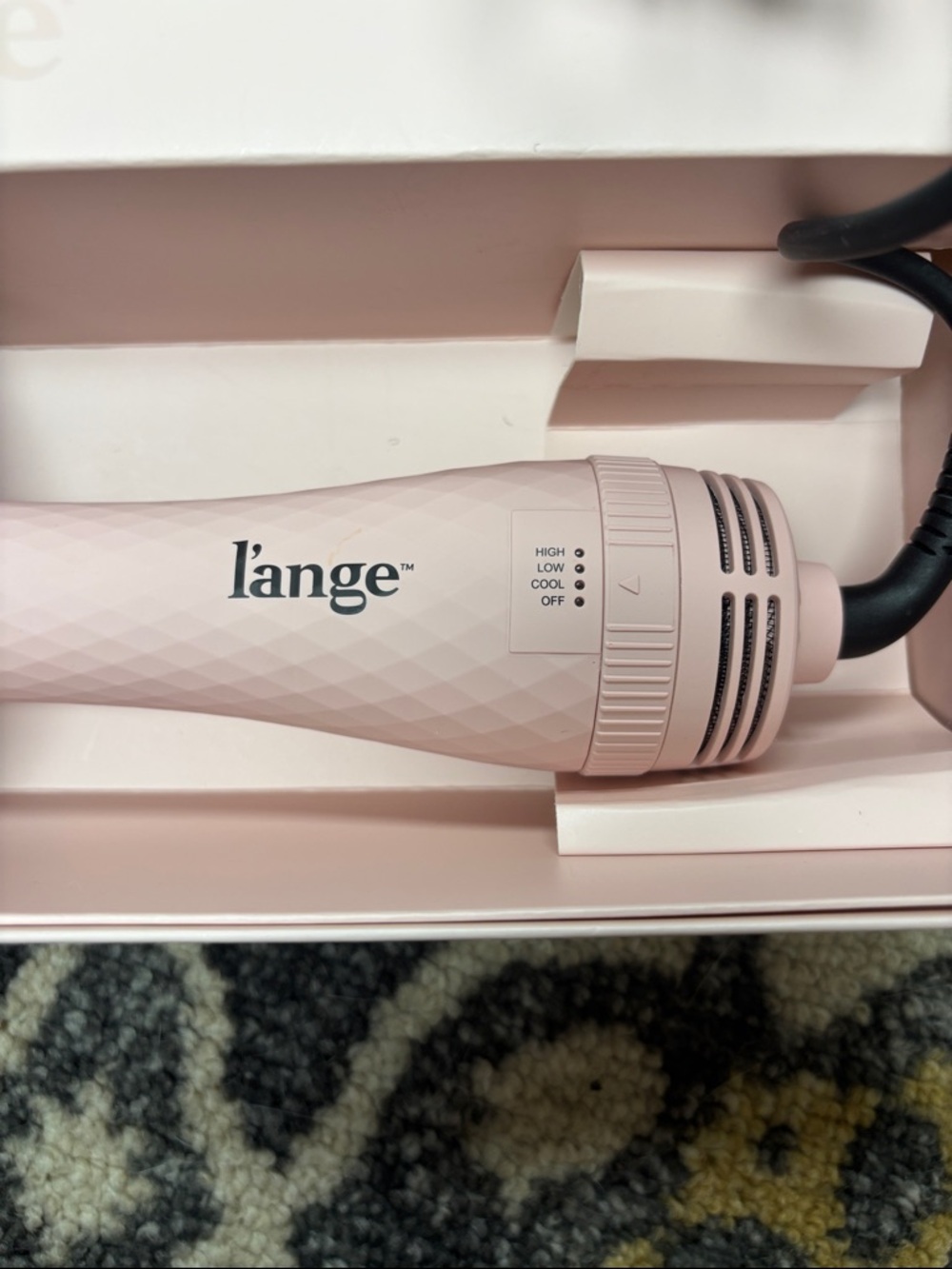 L’ange 2-in-1 Titanium Brush Dryer in Light Pink - Picture 5 of 7